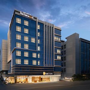 Model J Hotel Jakarta Soekarno - Hatta Airport
